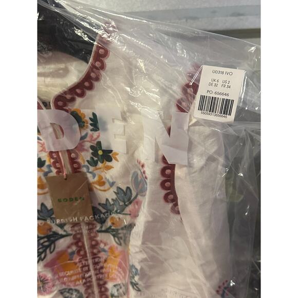 Embroidered Linen Jacket - Picture 4 of 4